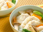 春雨と野菜たっぷり肉ワンタンスープ