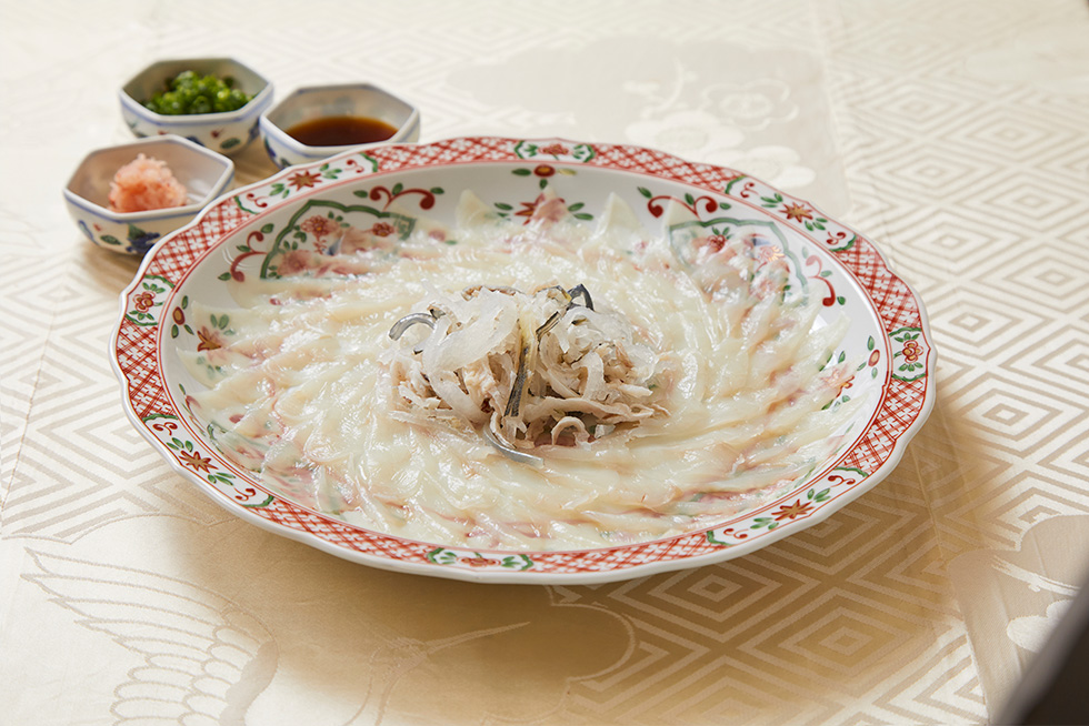 山口県「フグ刺し」