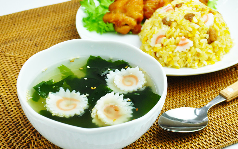 飾り切り　なるとのお花